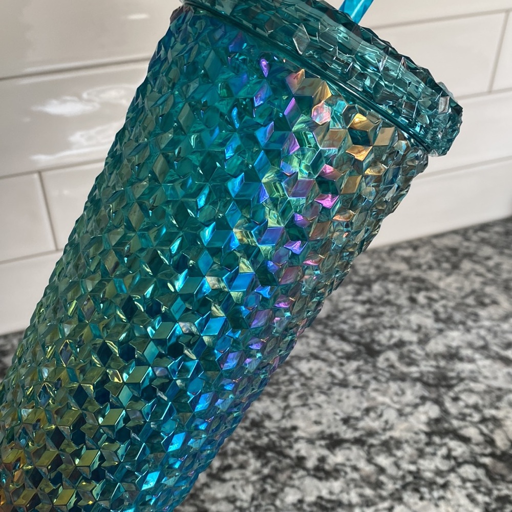 New! Textured Mermaid tumbler - Picture 5 of 6